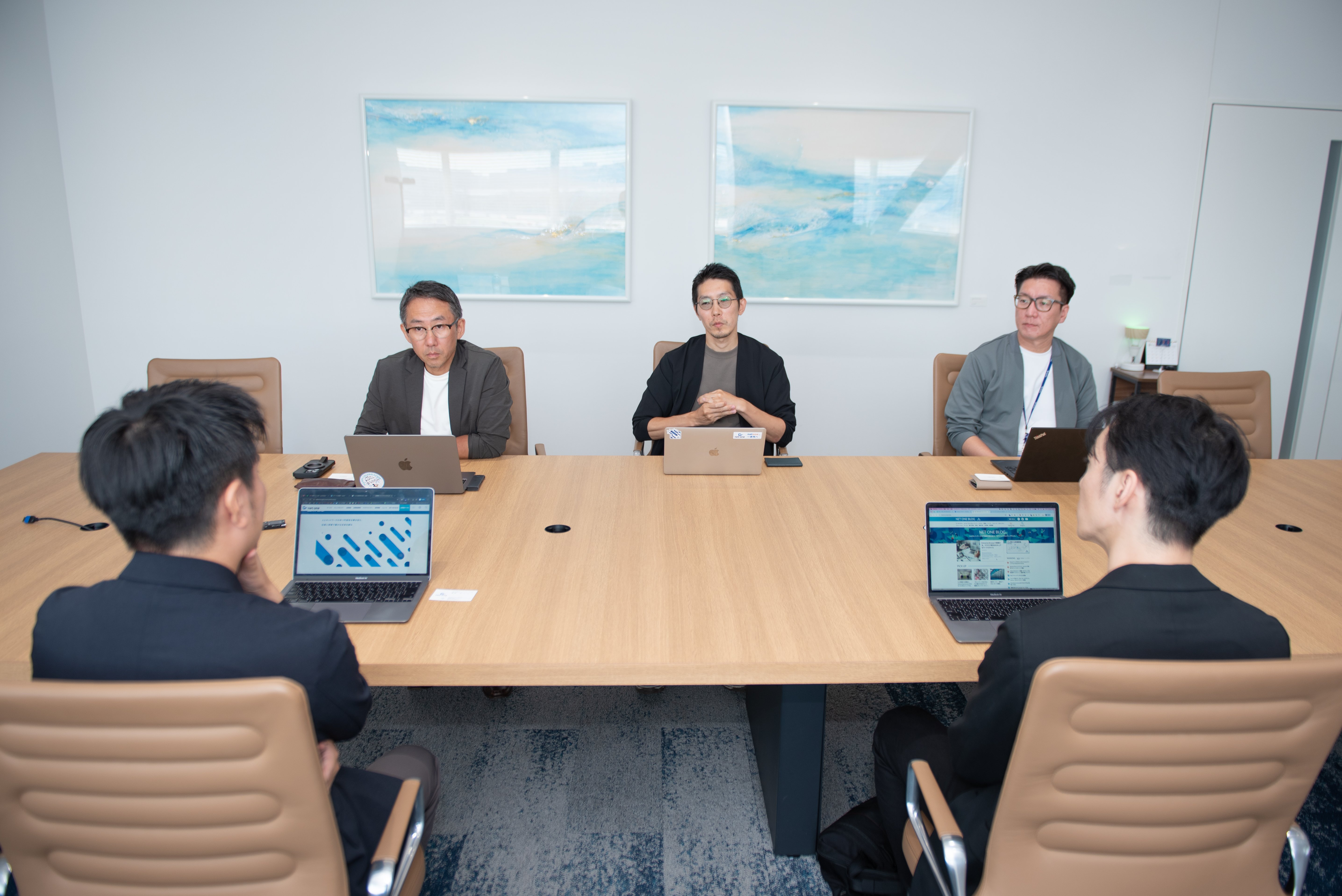 インタビューの様子