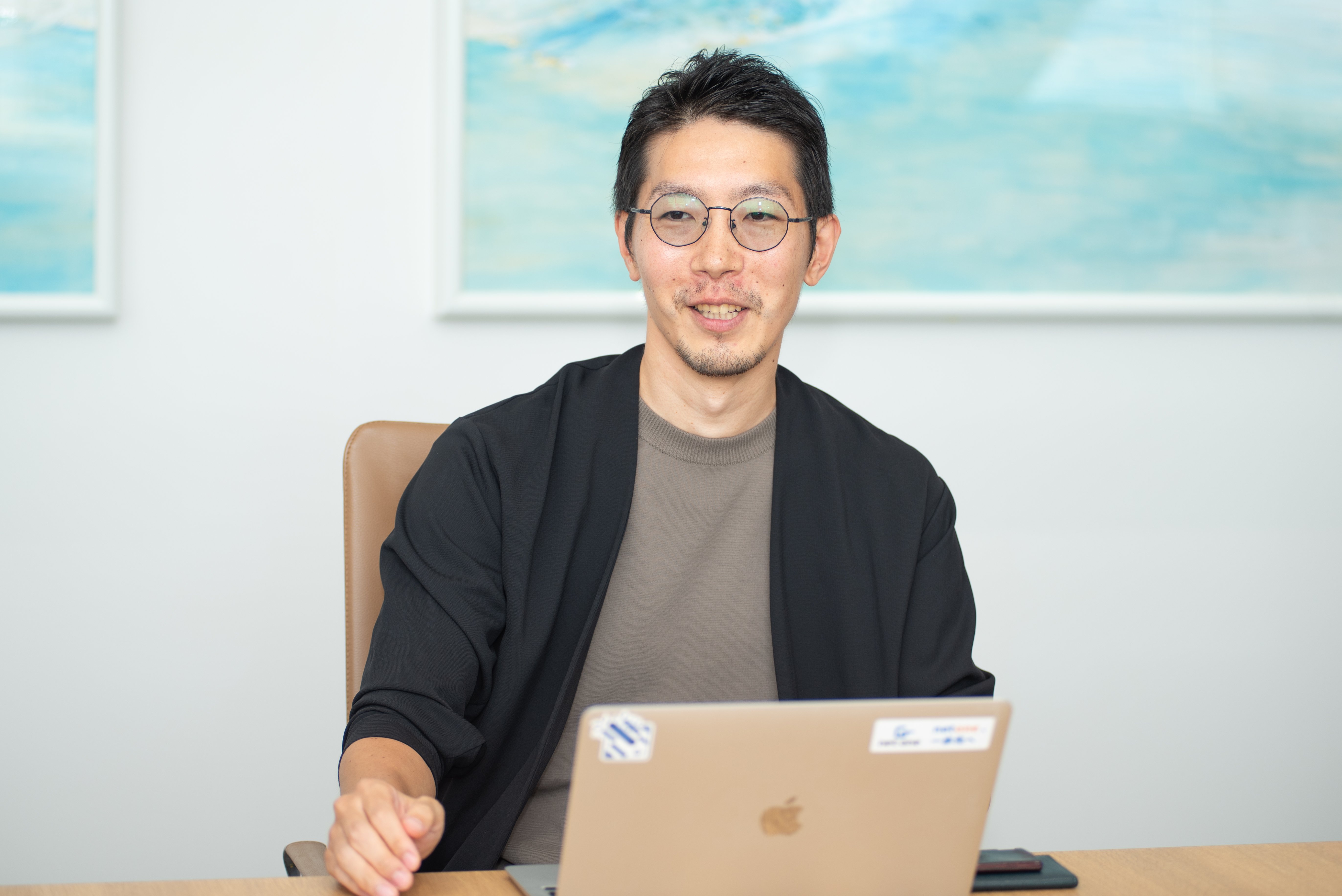 管理本部 広報・IR部 広報チーム エキスパートの清水健雄さん